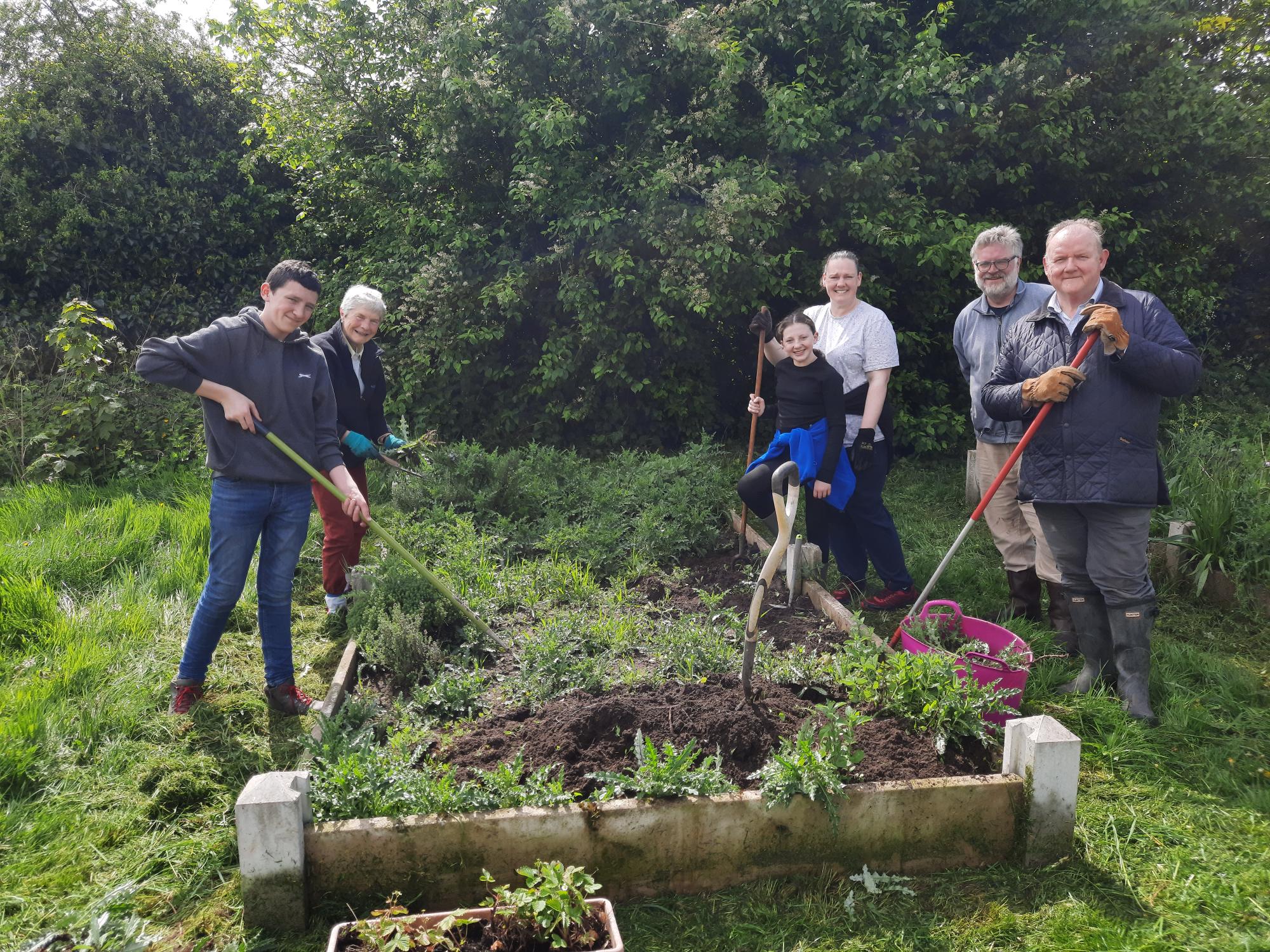 Cheshire Freemasons volunteering for The Big Help Out