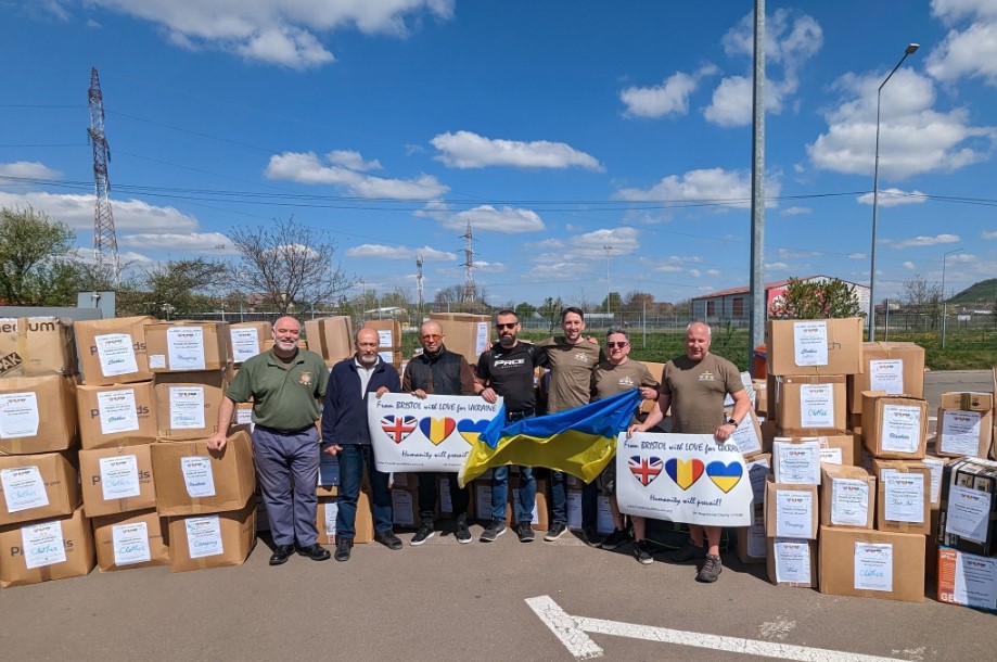 Bristol Freemasons with supplies for Ukraine