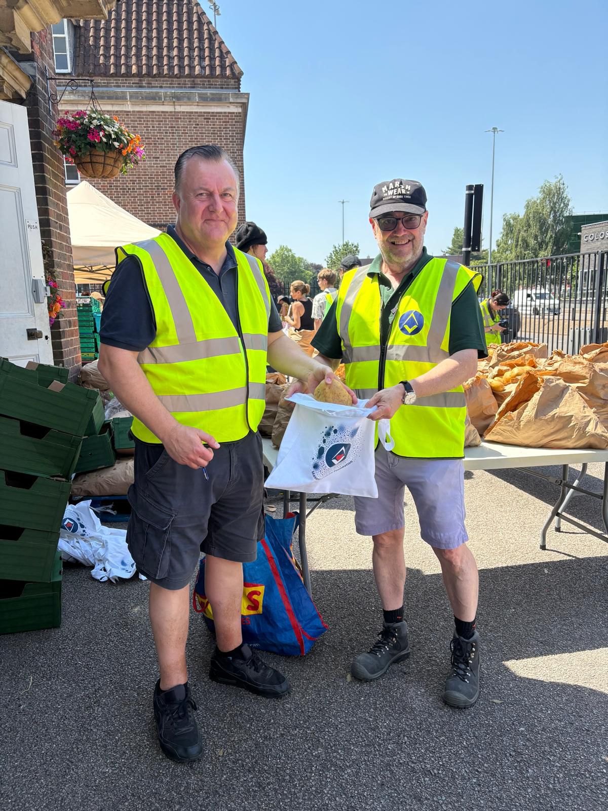 Hertfordshire Freemasons supported a Felix Fresh food distribution event in Watford, helping residents access free surplus produce.