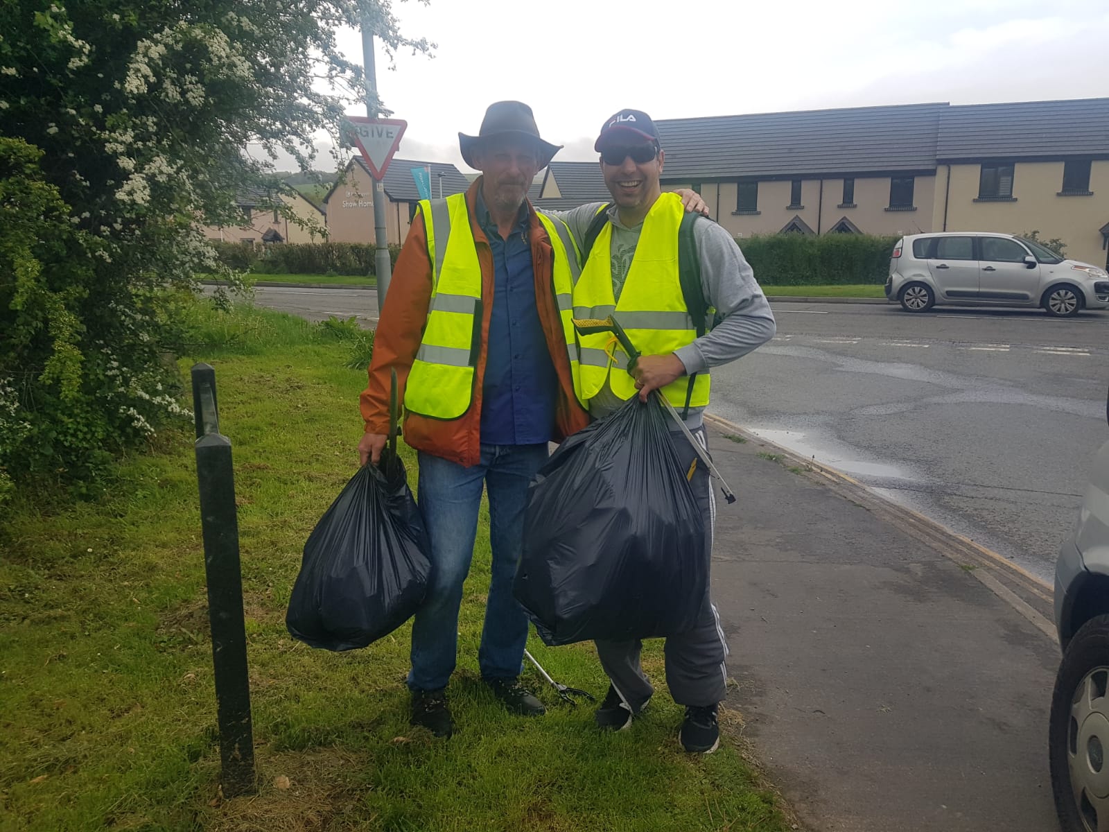 Freemasons in Okehampton helping litter pick