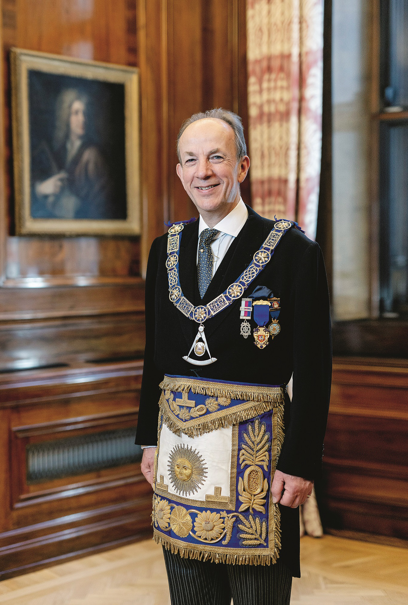 Pro Grand Master Jonathon Spence wearing full Craft Regalia