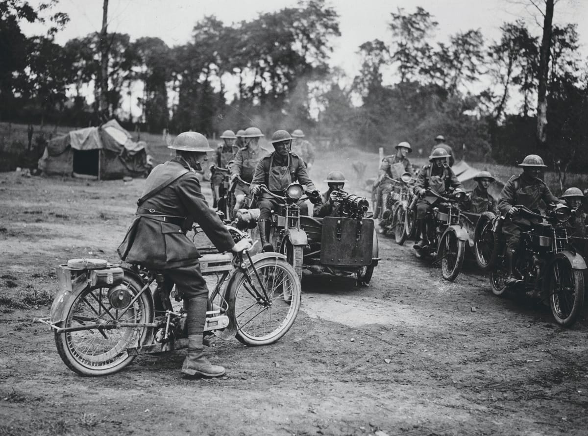 Motorbike Machine Gunners