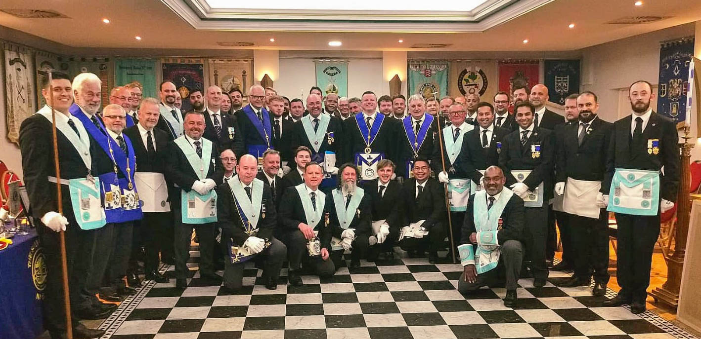 Essex Freemasons Provincial Executive with the 29 Newly made Brothers and members of the Sylvan Lodge No. 6381