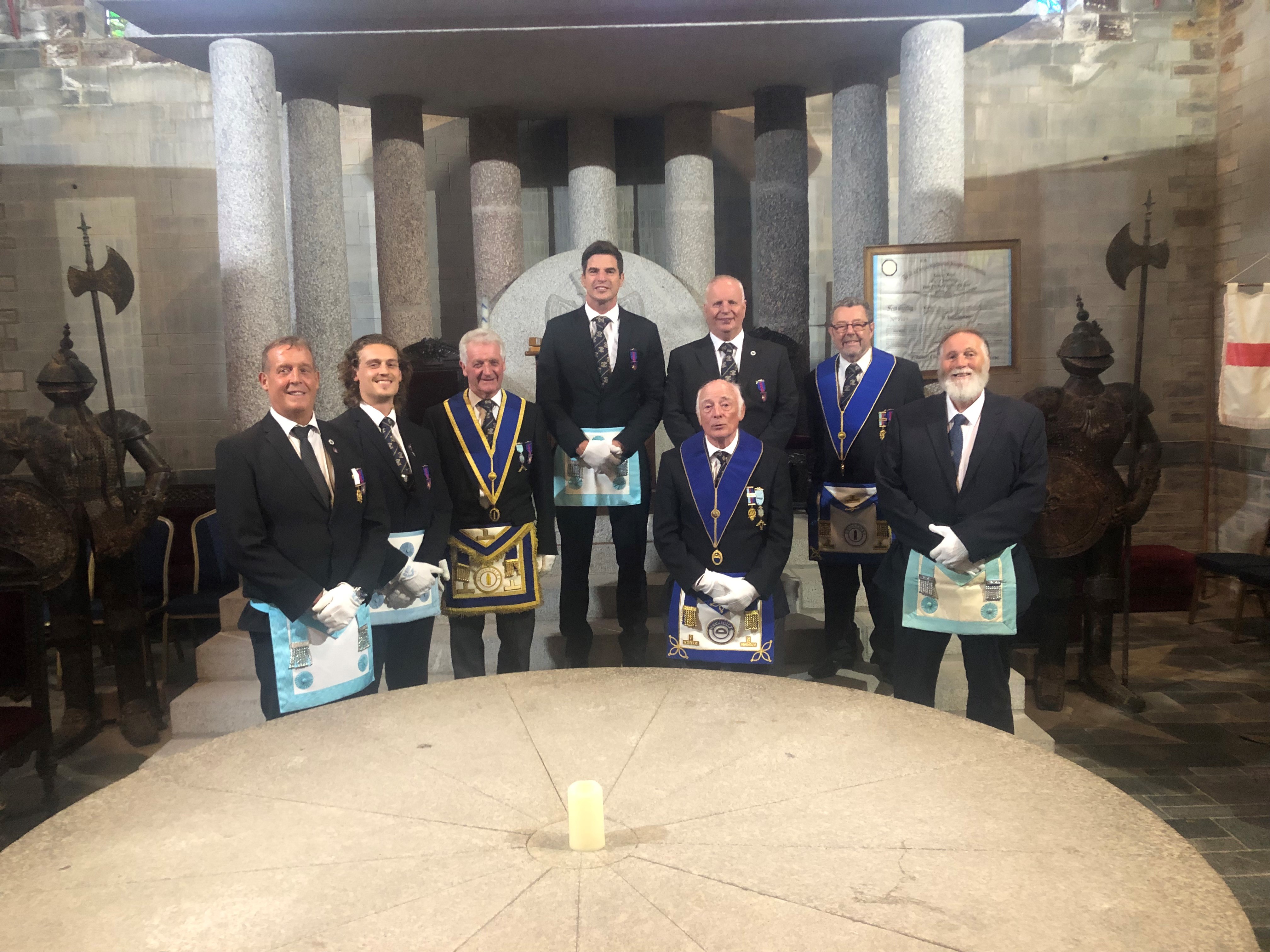 Devonshire Freemasons on their trip 