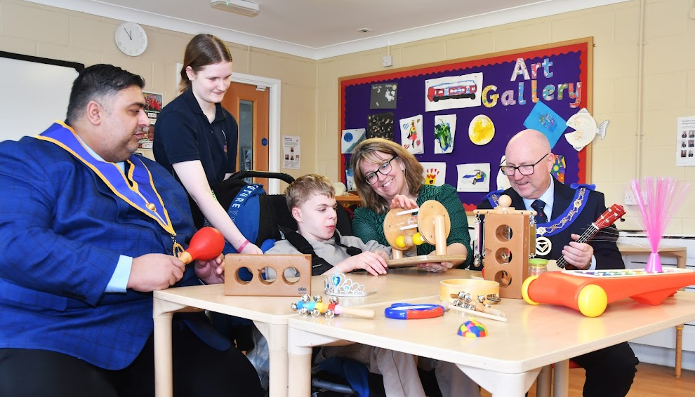 Berkshire Freemasons with Swings & Smiles charity, who have been given a £15000 grant