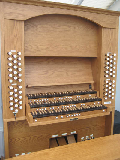 The Viscount organ