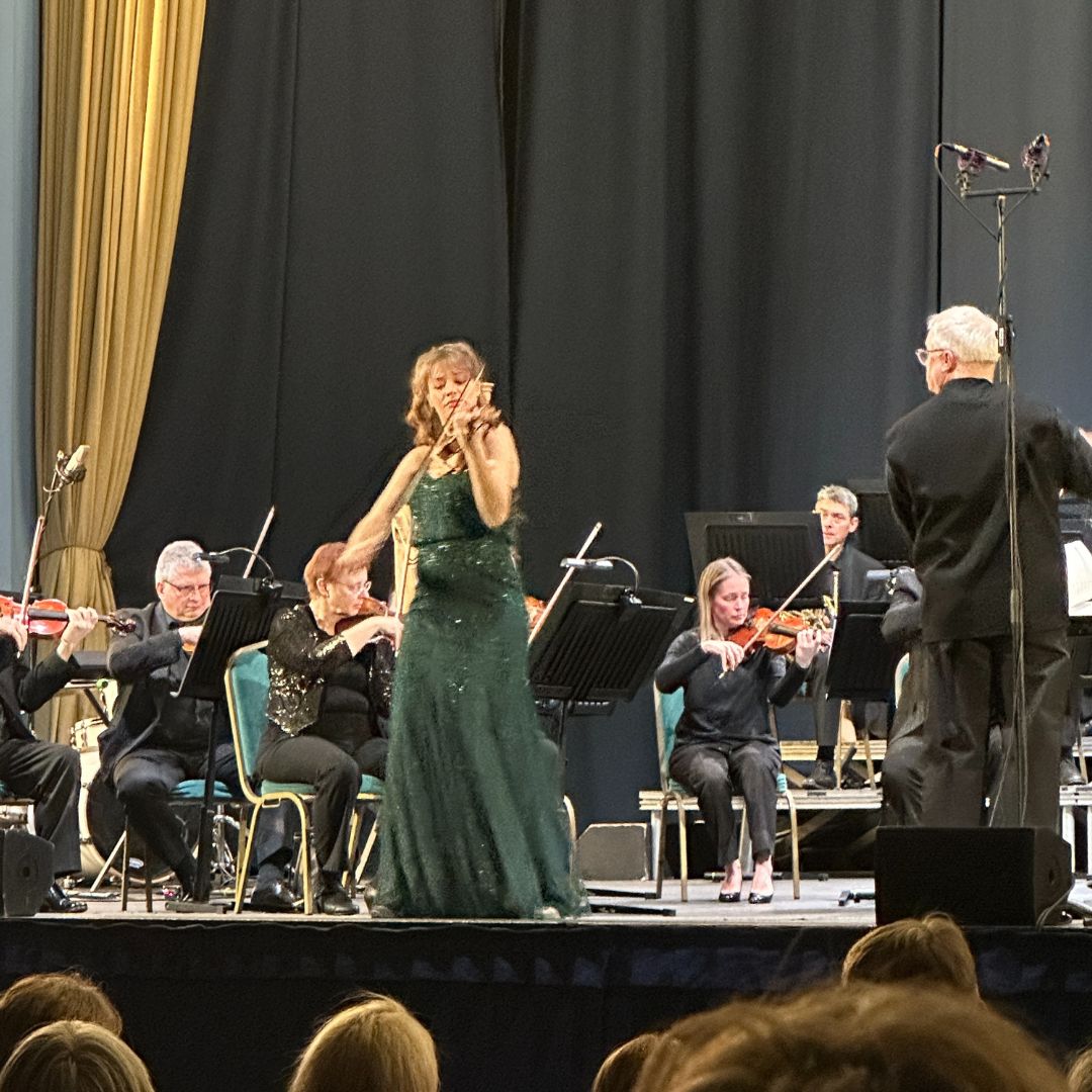 Nicola Benedetti the world-renowned violinist performing with the Bath Philharmonic