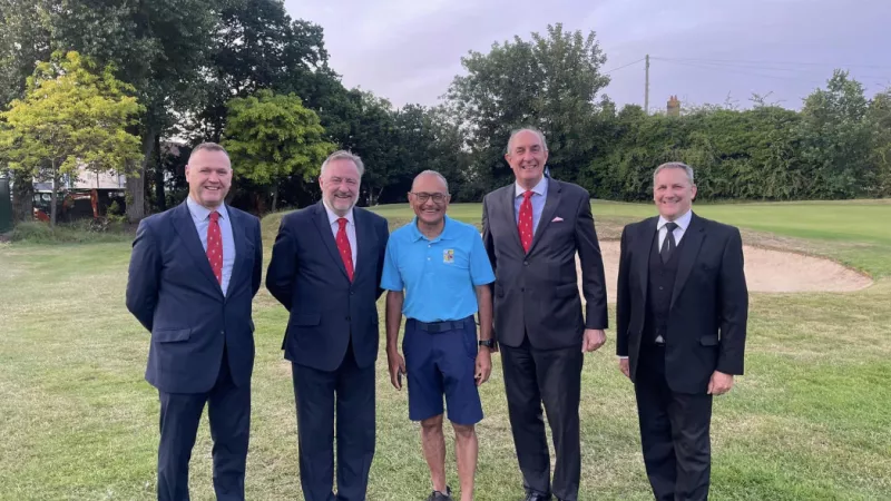 Bipin Patel and other West Kent Freemasons on the golf course to raise money for charity