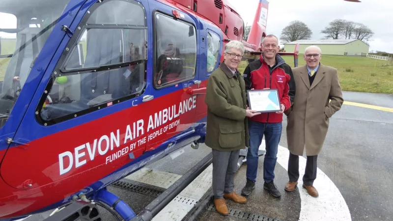 Devonshire Freemasons donate £4000 to Air Ambulance Trust