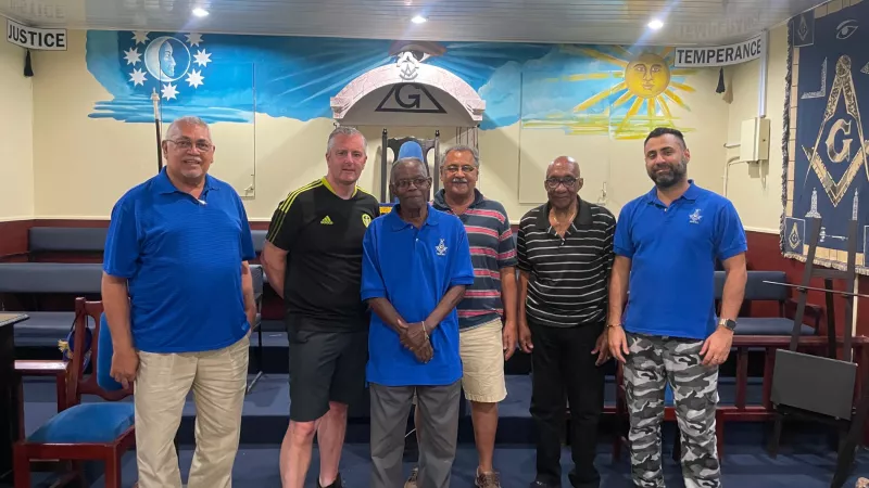 kevin_howard_with_caribbean_brethren