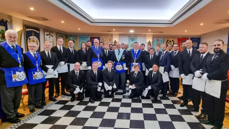 Essex Freemasons Phillip Lovelock, Geoff Turpin, Nick Franklyn, Colin Felton, Russell Keetch with 29 newly made Brethren