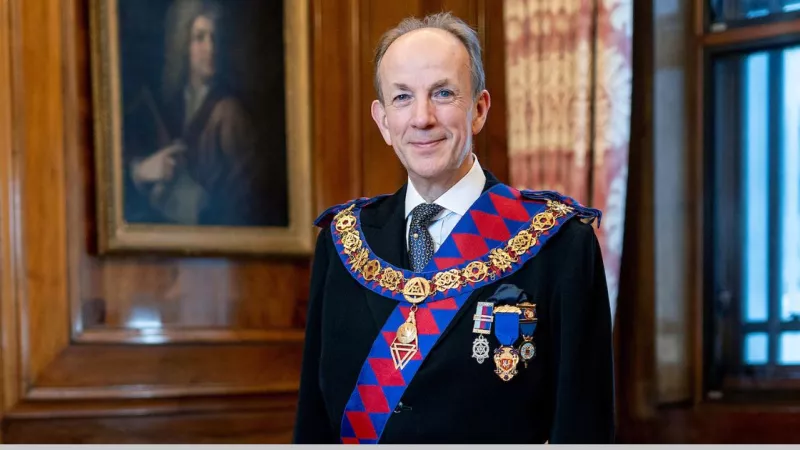 Photo of Pro First Grand Principal Jonathan Spence in Royal Arch regalia