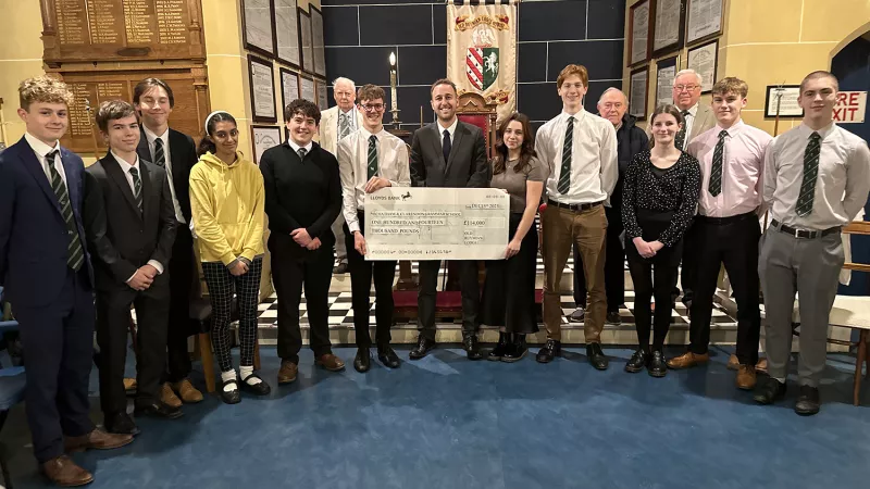 East Kent Freemasons presenting cheque to Ramsgate students