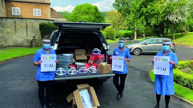 Freemasons donating face mask during Covid-19 crisis