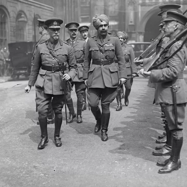 General Jan Smuts and the Rajah of Bikaner inspecting the City Volunteer Guard at Guildhall, London, 1 May 1917